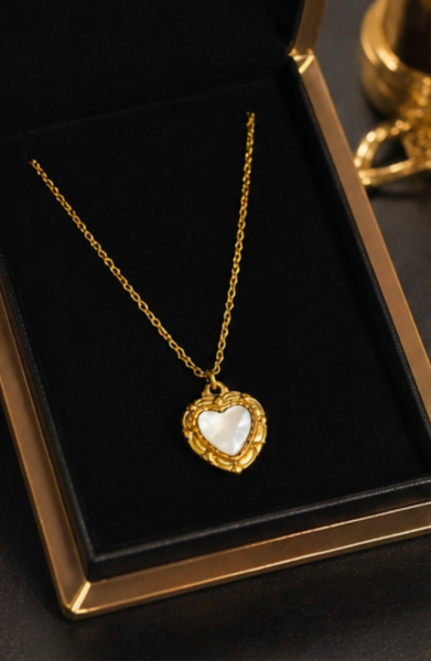 Dual Pearl Heart