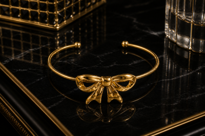 ÉLÉGANCE BOW BRACELET